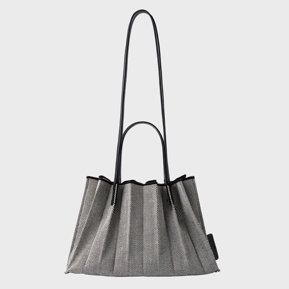 ラッキープリーツキャンバスリーフショッパー(S)ブラック