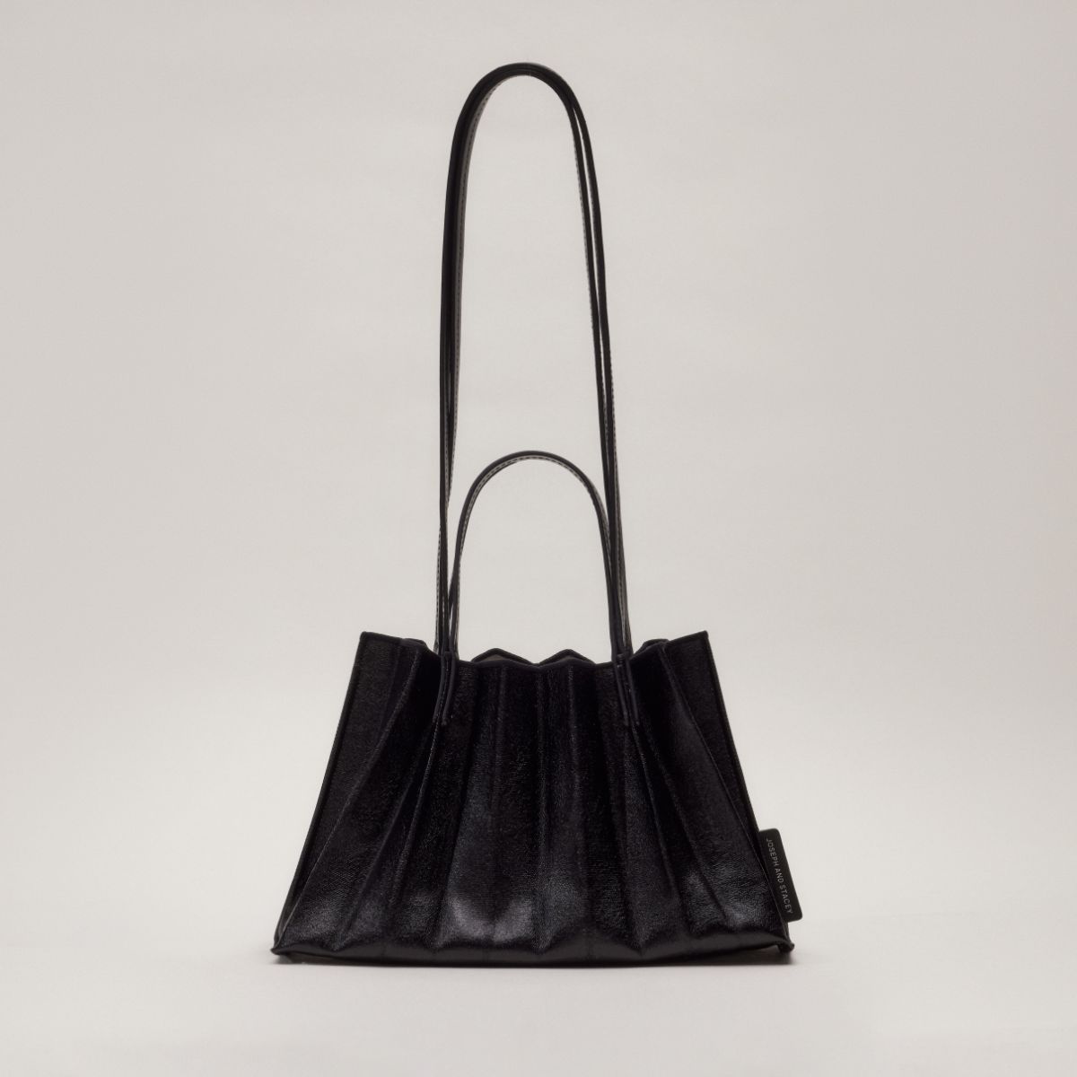 ラッキープリーツキャンバスコーテッド(S) マットブラック