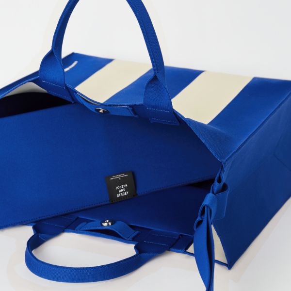 ラッキープリーツニットラティスニットトートバッグ(L) ストライプアイボリーオンブルー