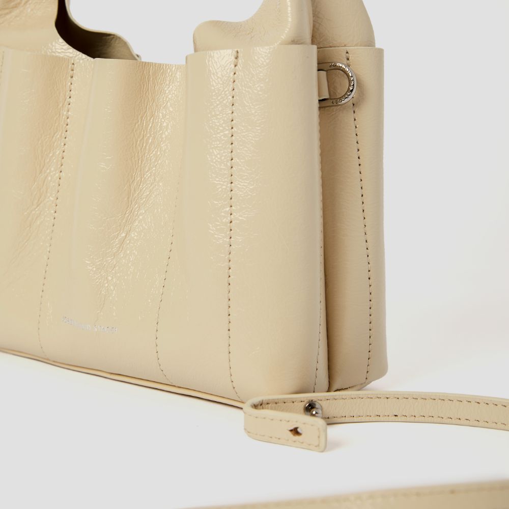 ラッフルトートバッグ タピオカ