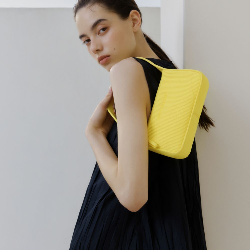 ラッキープリーツニットアートンニットショルダーバッグ(S) レモンボウム