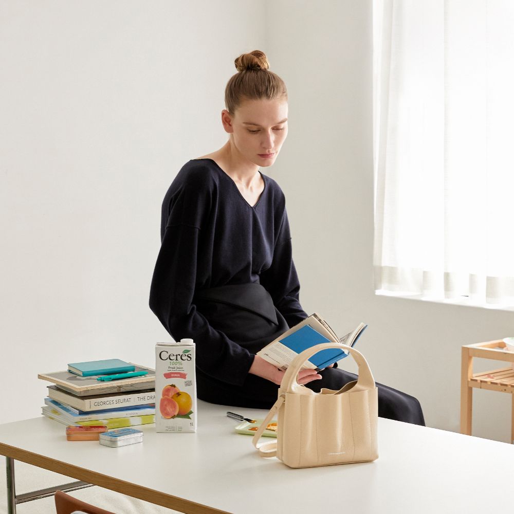 ラッフルトートバッグ タピオカ