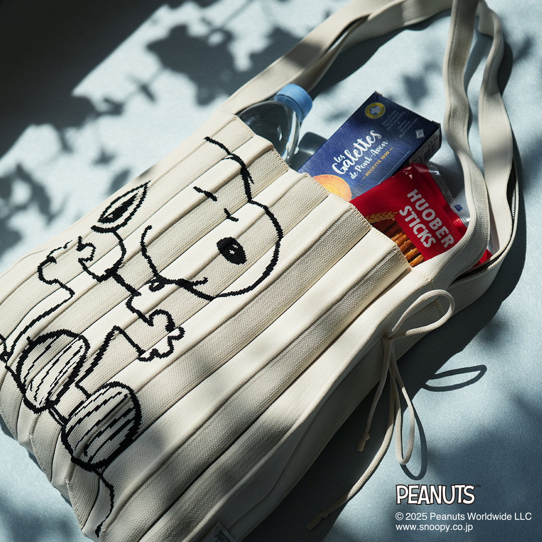 ラッキープリーツニット(M) スヌーピー&ウッドストック クリーム