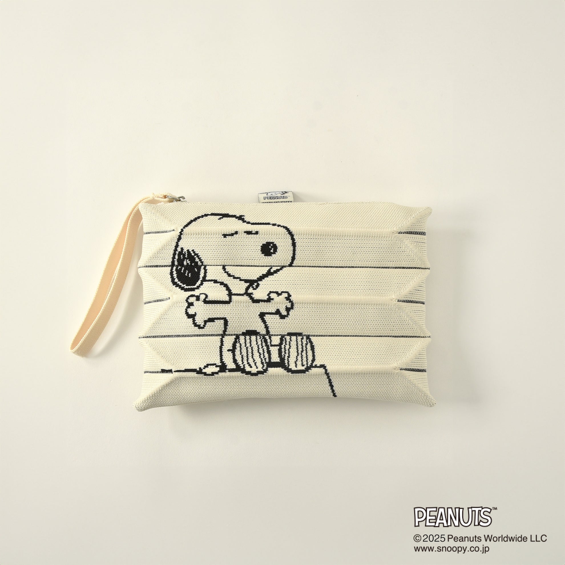 ラッキープリーツニットクラッチ スヌーピー&ウッドストック クリーム