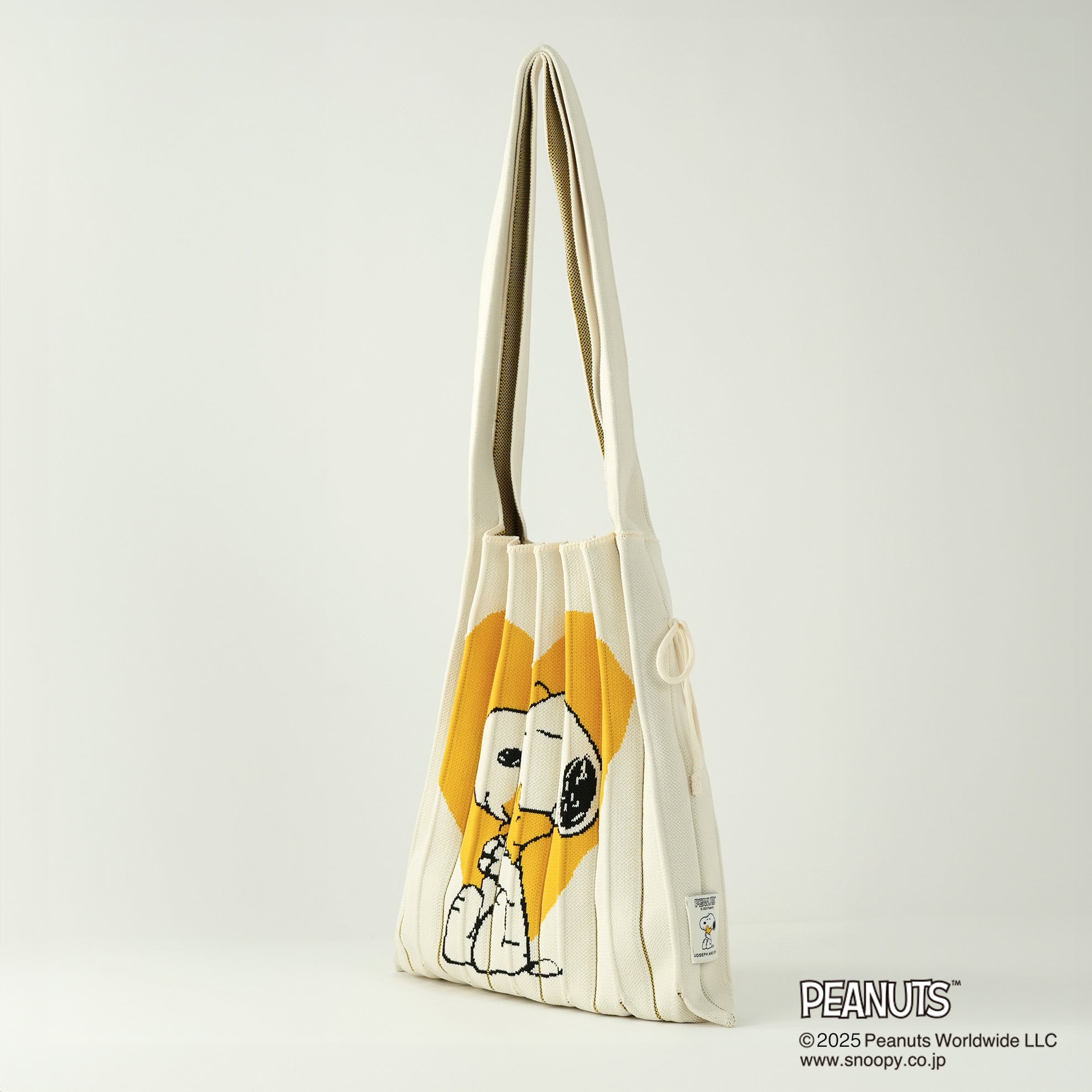 ラッキープリーツニット(M) ハグ クリーム