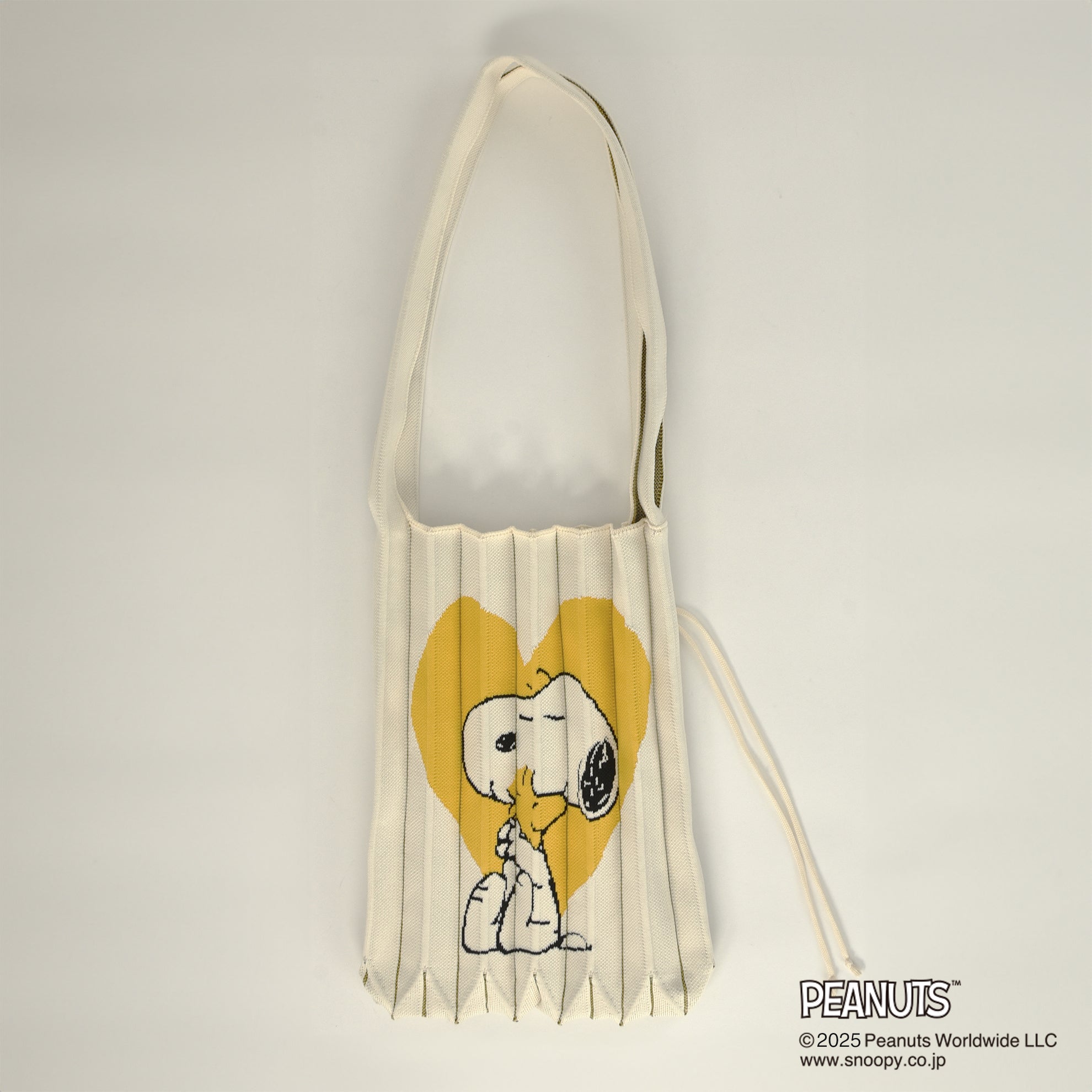 ラッキープリーツニット(M) ハグ クリーム