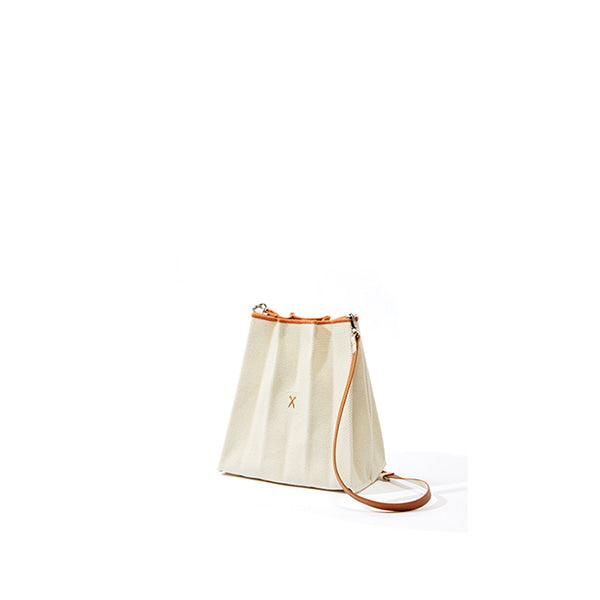 ラッキープリーツキャンバス クロスミニ アイボリークリーム