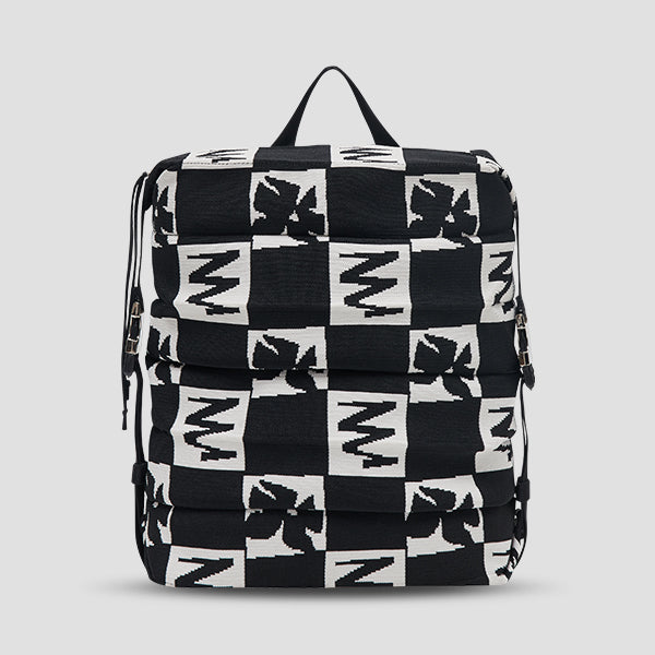 ラッキープリーツニット バックパック  フューチャーフラワー (M) ブラックホワイト