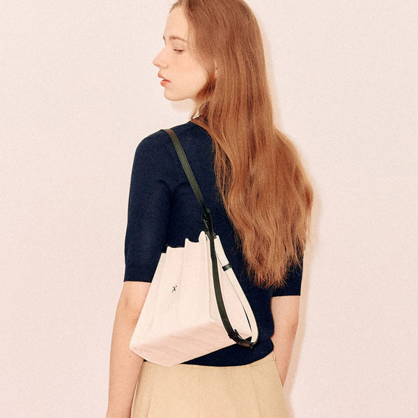 ラッキープリーツキャンバス クロスミニ アイボリークリーム