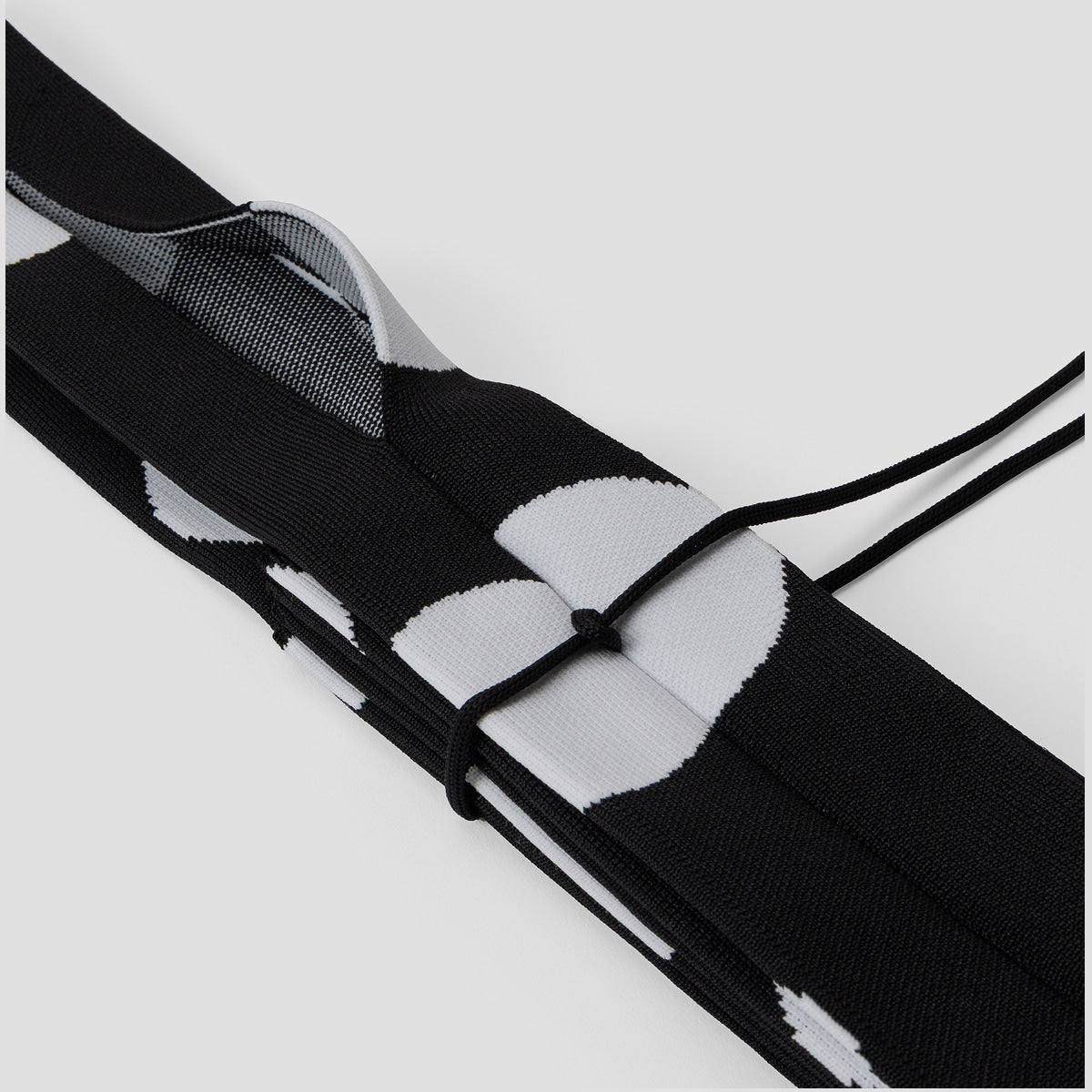 ラッキープリーツニット L ドット リッチブラック